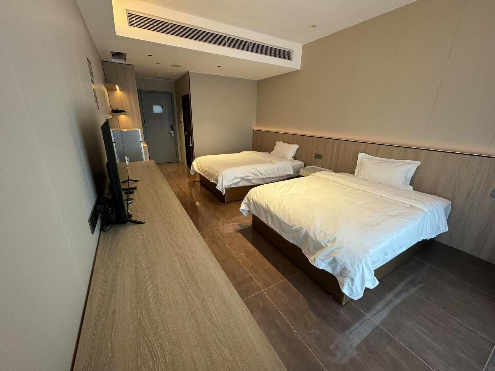 גואנגג'ואו Slowcom-Xingyue Pa Zhou Apartment מראה חיצוני תמונה